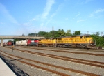 UP 9126 & 9092; FXE 4643